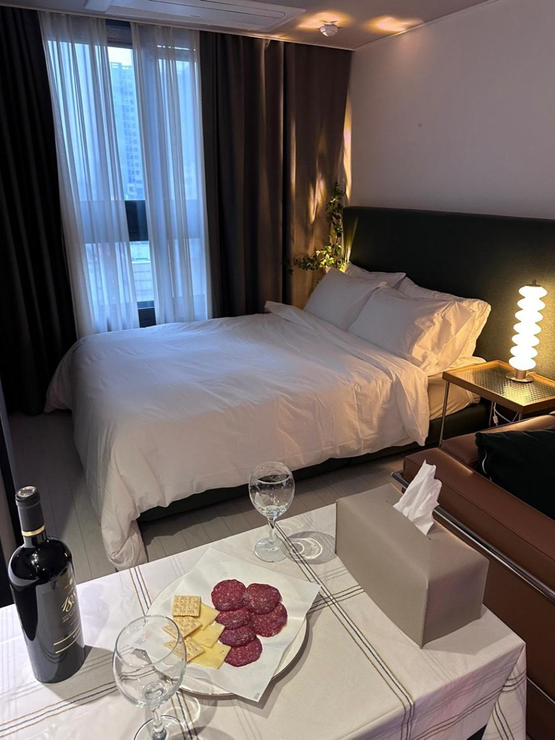 Dongseongro Dsr&U Hotel Room Daegu Extérieur photo