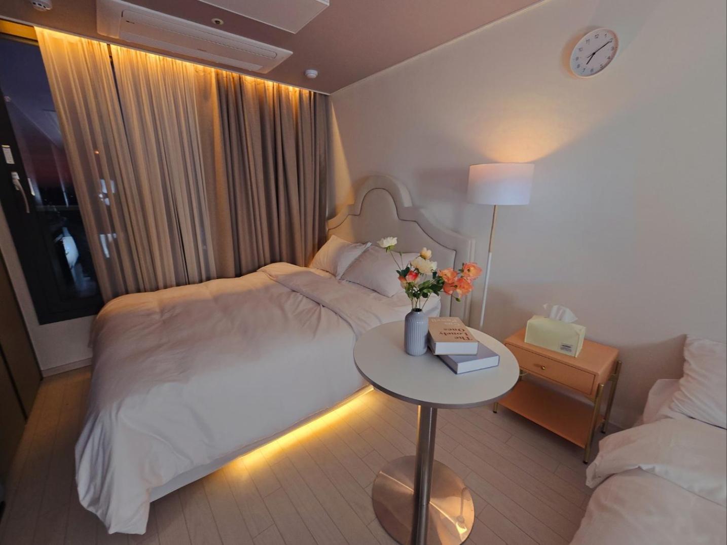 Dongseongro Dsr&U Hotel Room Daegu Extérieur photo